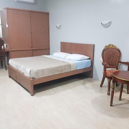 B&S Pension House ดิโปลก ภายนอก รูปภาพ