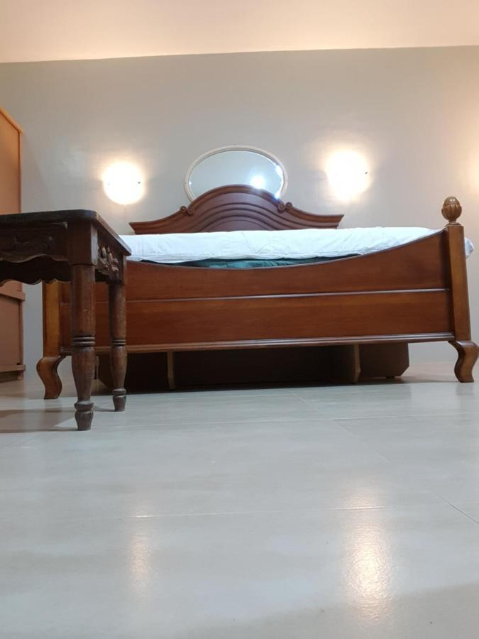 B&S Pension House ดิโปลก ภายนอก รูปภาพ